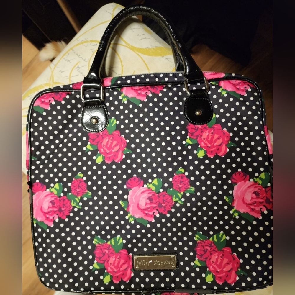 Betsy Johnson laptop case